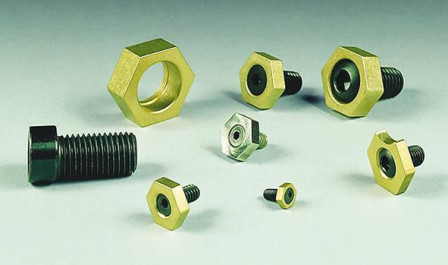 Crampon de bridage à vis excentrique pour dispositif de serrage M16 