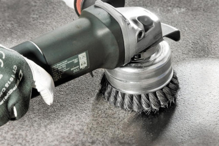 Brosse boisseau mét. torsadée 100x0,5mm