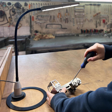 Lampe de travail LED Silhouette