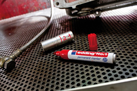 Marqueur permanent 1 rouge 