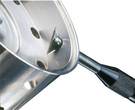 Ébavureur arrière RC 2000 